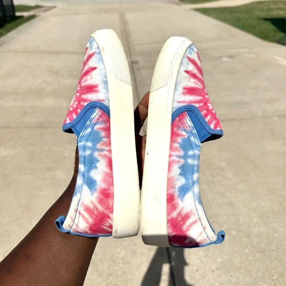 Skechers Women’s‎ Poppy Hippy Hype Colorful Rainbow Tie Dye Canvas Sneakers 7.5